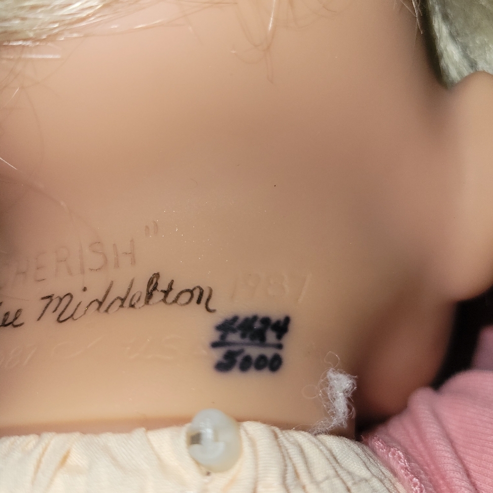 Lee Middleton Vintage  Realistic Baby Doll "Cherish"  Blonde Hair - Picture 4 of 14